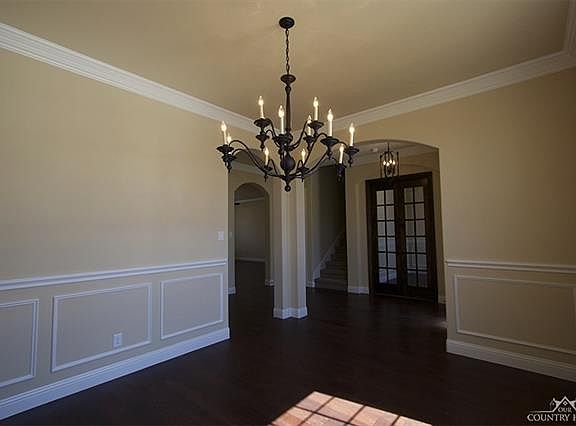 3rd image of 7412 Park Place Dr