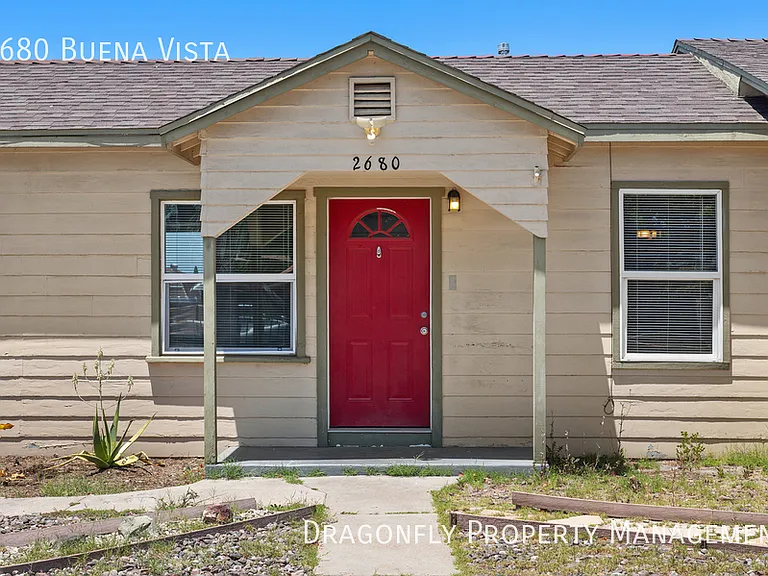 2680 Buena Vista Ave — Photo 2