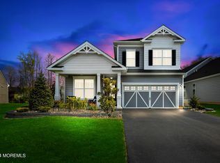 21 Snyder Rd, Howell, NJ 07731