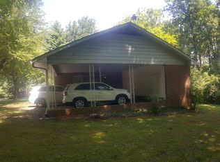 4900 Pinewood Dr, Winston Salem, NC 27106