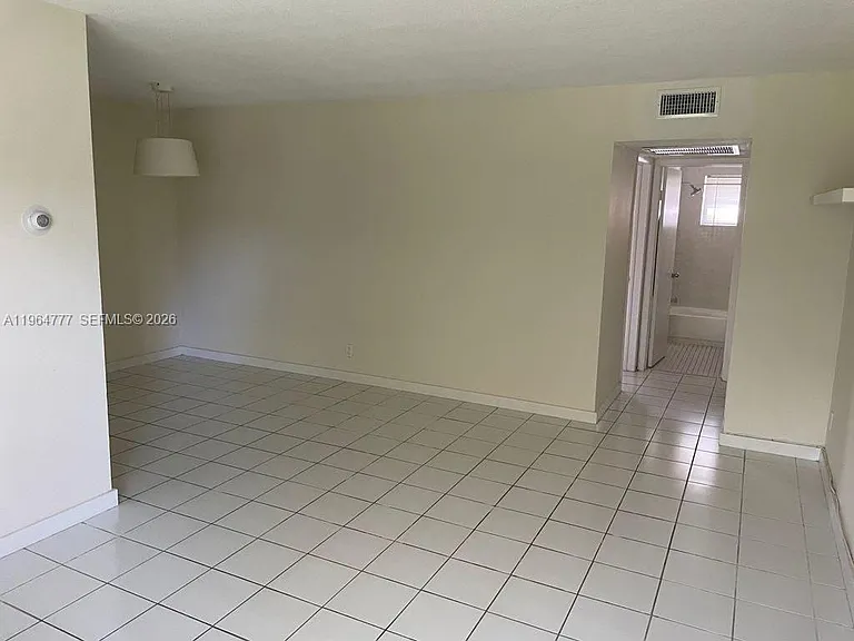 1450 Atlantic Shores Blvd #109 — Photo 6
