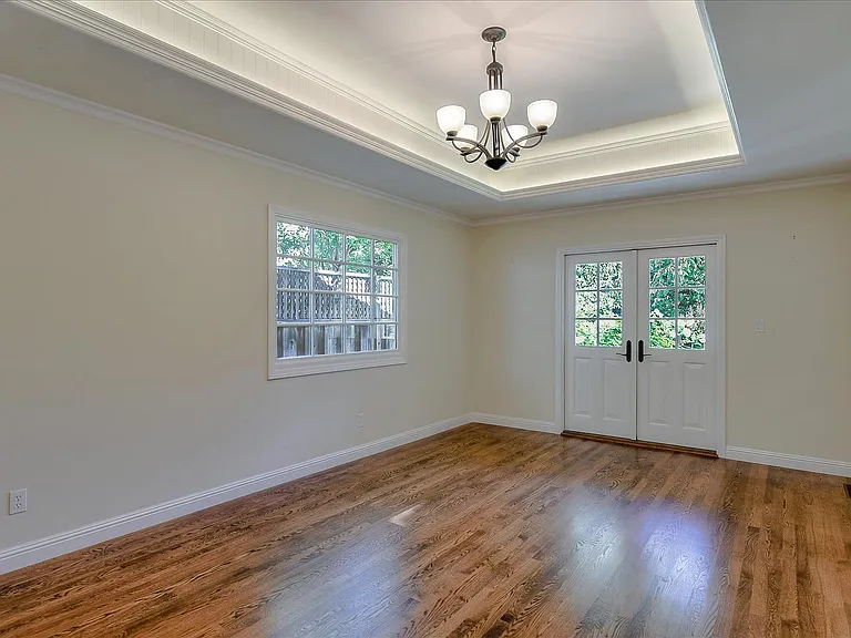 135 Wilder Ave — Photo 27