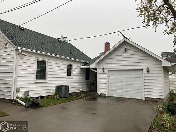 4th image of 106 N 3rd St
