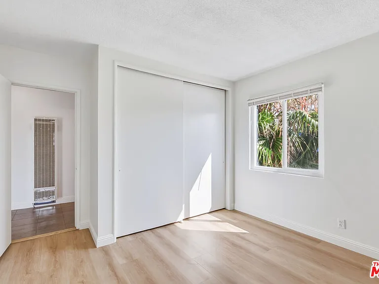 5117 Crenshaw Blvd #7 — Photo 18