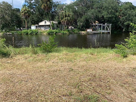 5th image of 11104 Inglewood Dr