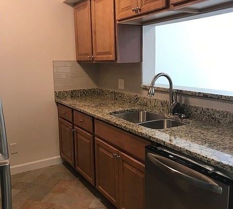 4th image of 3854 Staffordshire Ln