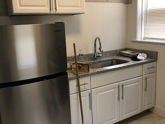 5th image of 1618 N Tripp Ave #2