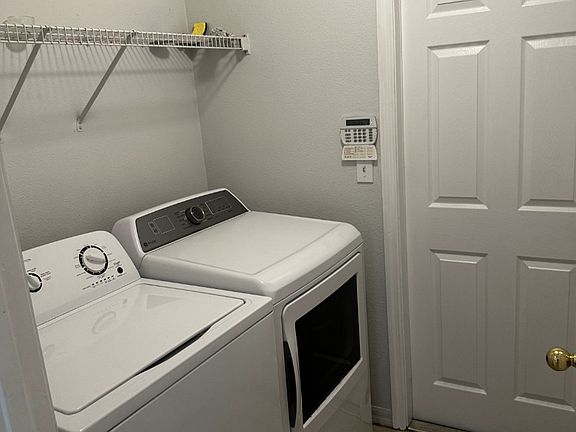 5th image of 1138 Stratton Ave