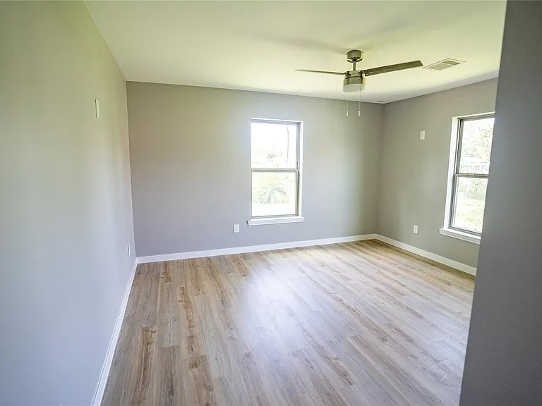 3118 Memel St #A — Photo 8