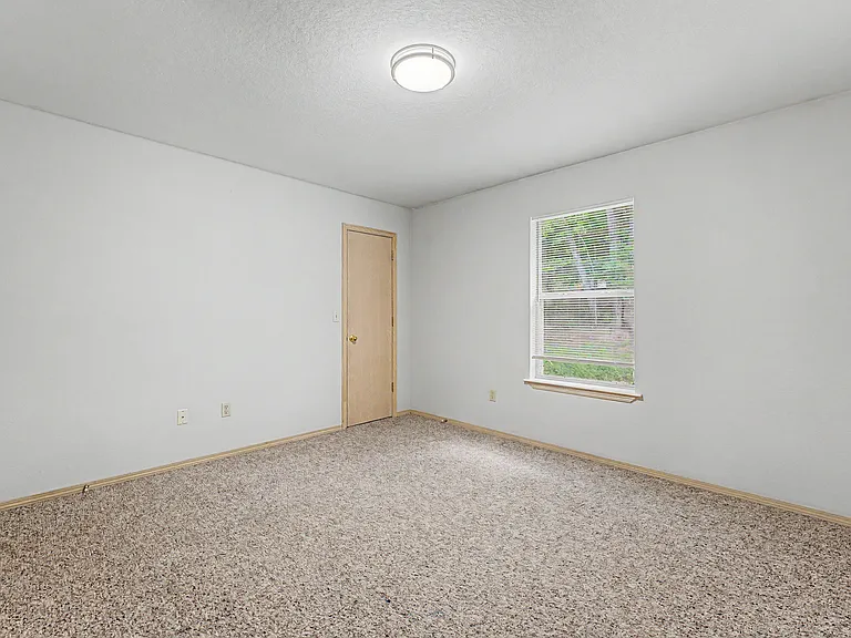 1364 E Sequoyah Ct — Photo 12