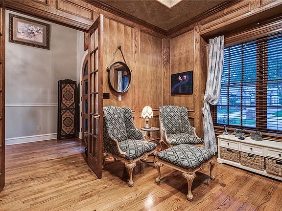 5th image of 2608 Brookside Ct