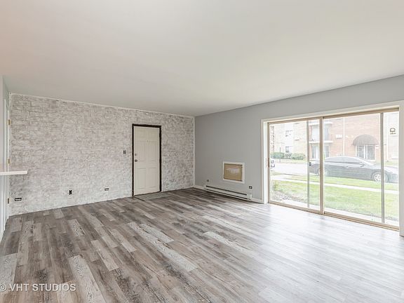 2nd image of 1900 W Canal St #1A