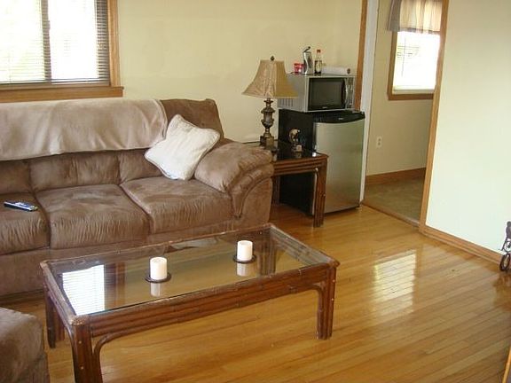5th image of 7108 Avon Dr