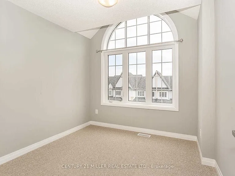 4074 Canby St — Photo 13