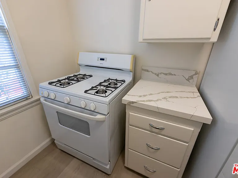 1940 S Robertson Blvd #1 — Photo 8