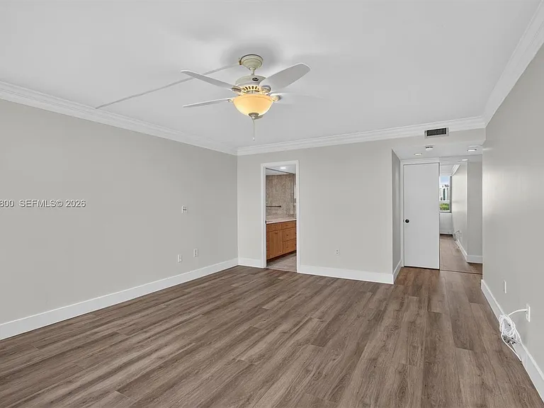 1 Grove Isle Dr #506 — Photo 32