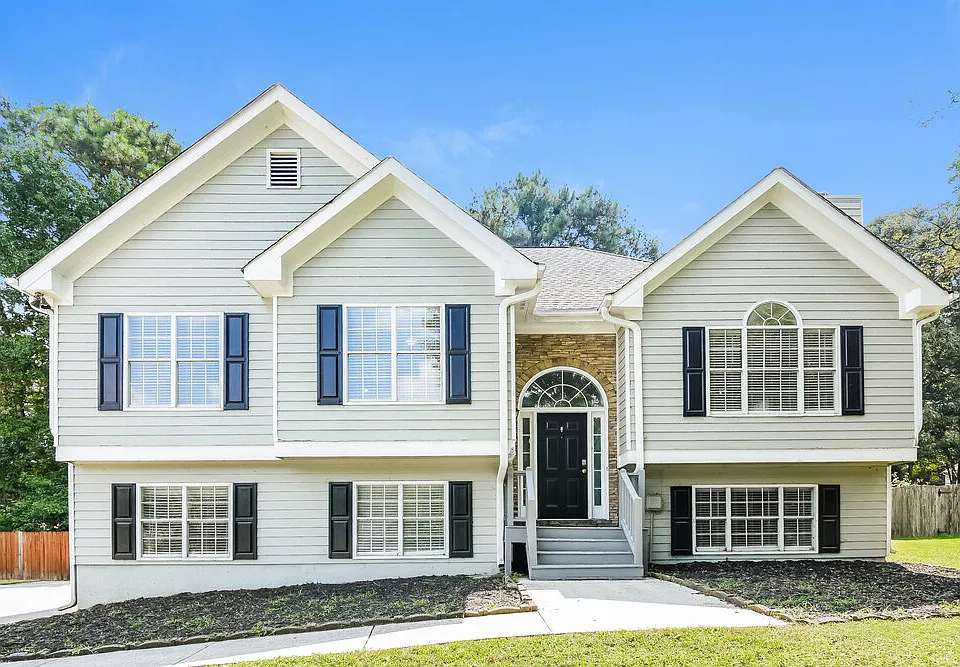 9385 Eagles Landing Dr