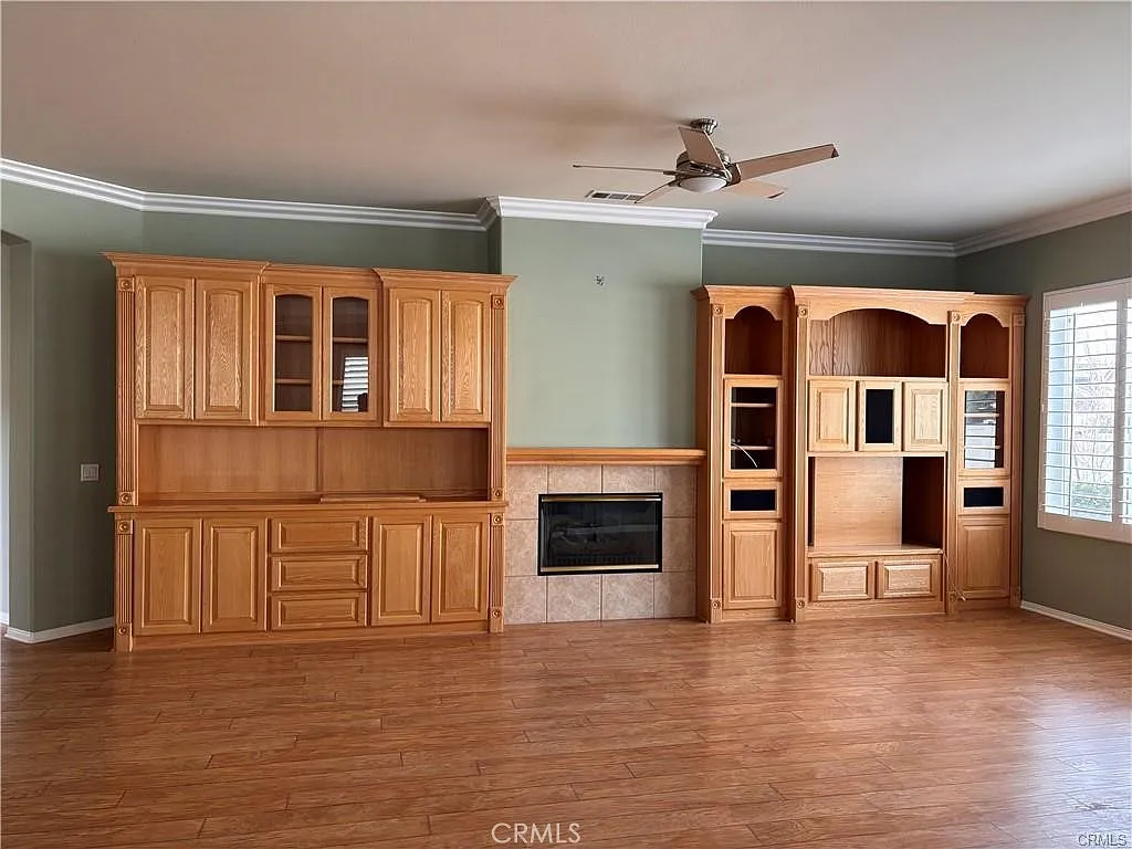 2 bed, 2.5 bath, 2133 sqft, $2,900 — Photo 3