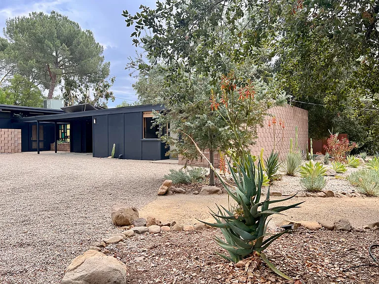Carne Rd — Photo 24
