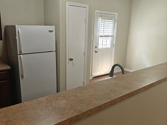 5th image of 7814 Kingsbury Way Unit 1