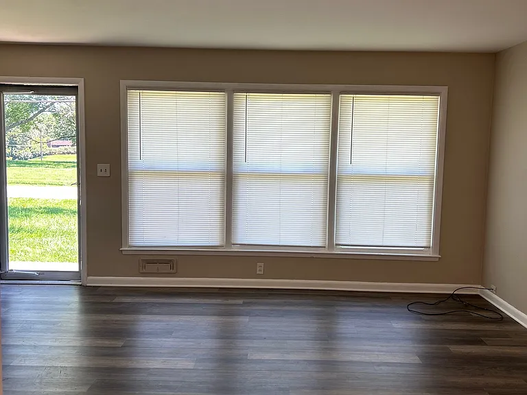 10406 Whipps Mill Rd — Photo 9