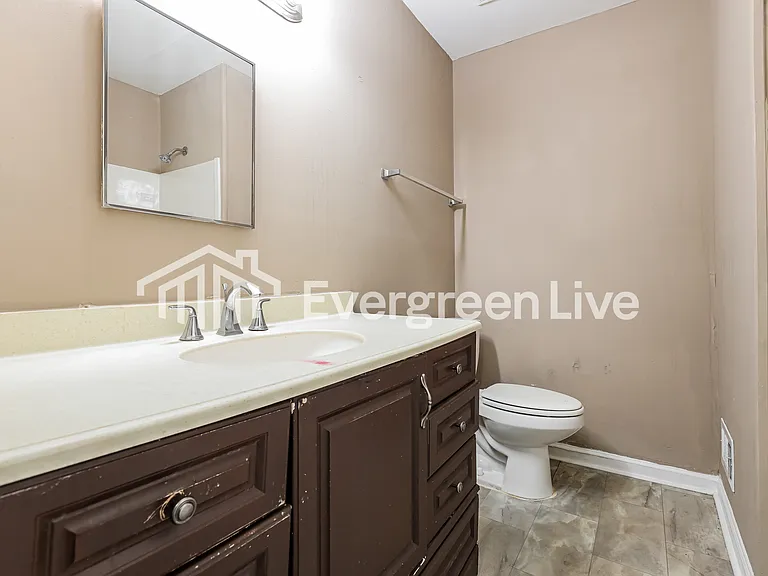 3301 Padgett Rd — Photo 13