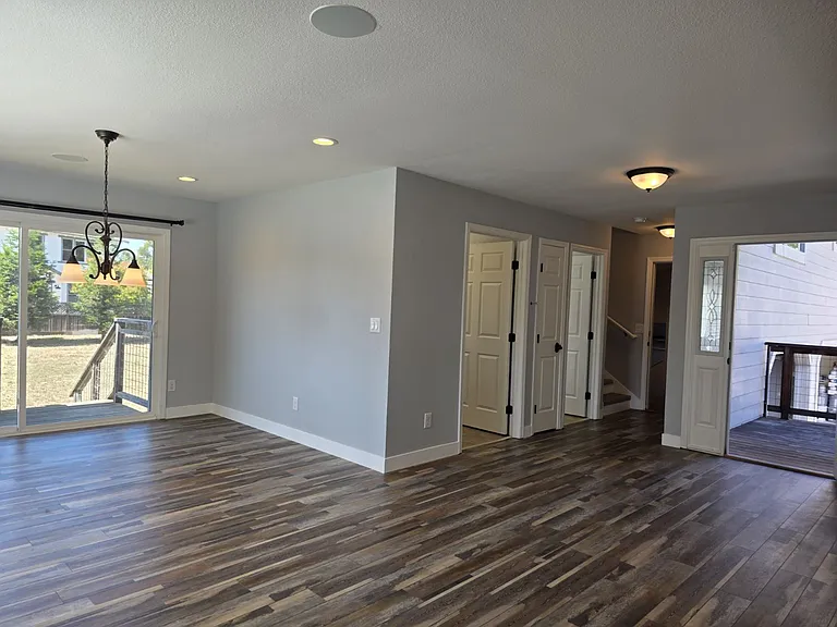 780 W Cotati Ave — Photo 8