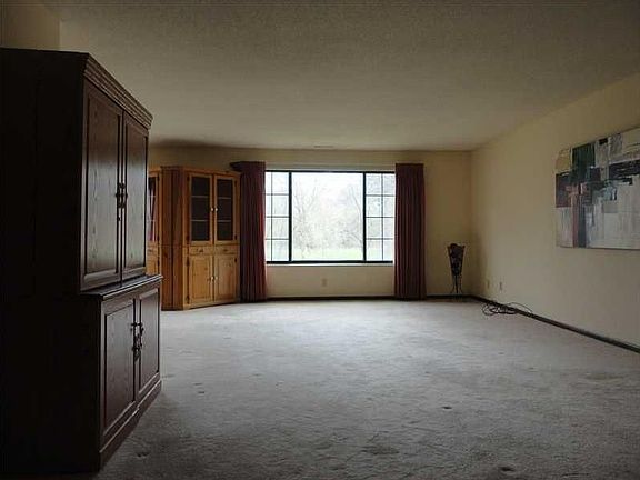 3rd image of 426 29th Street Dr SE