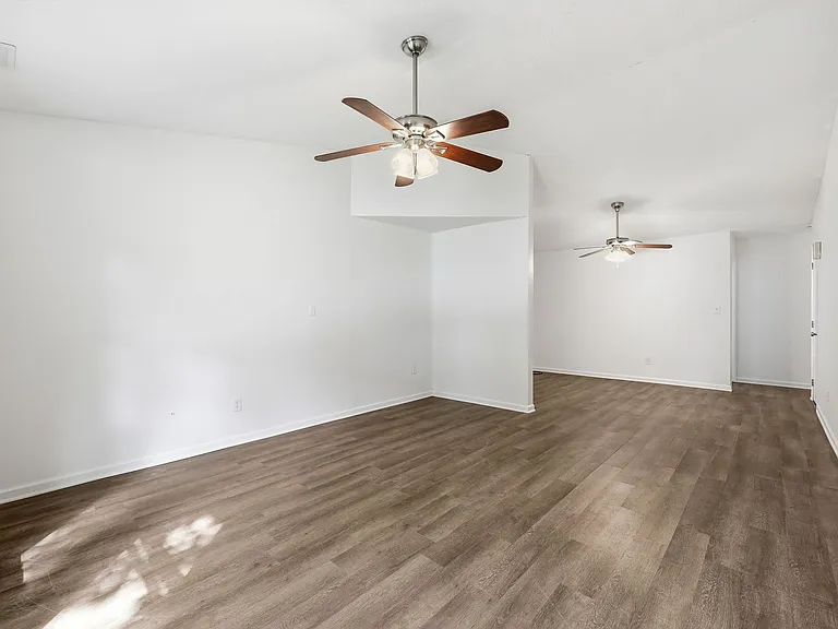 3021 Steeple Chase Ct — Photo 2