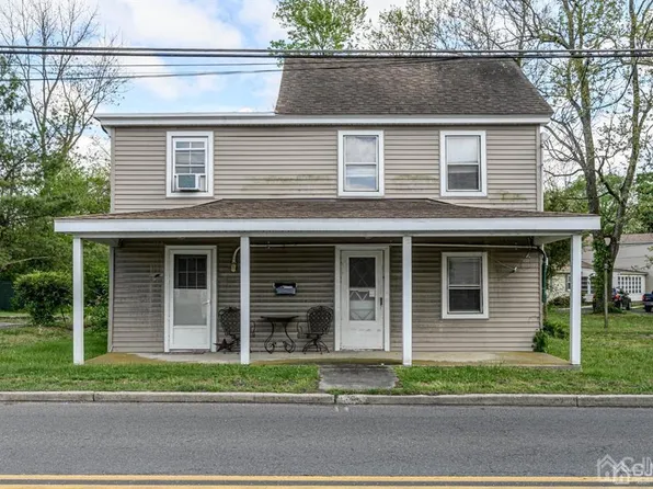 3 Lakewood Rd, New Egypt, NJ 08533