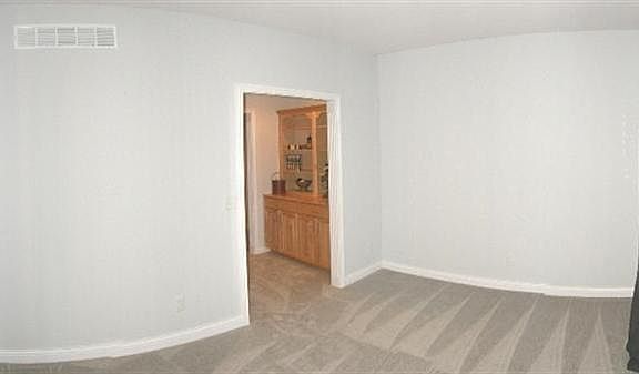 4th image of 6791 Bromley Dr