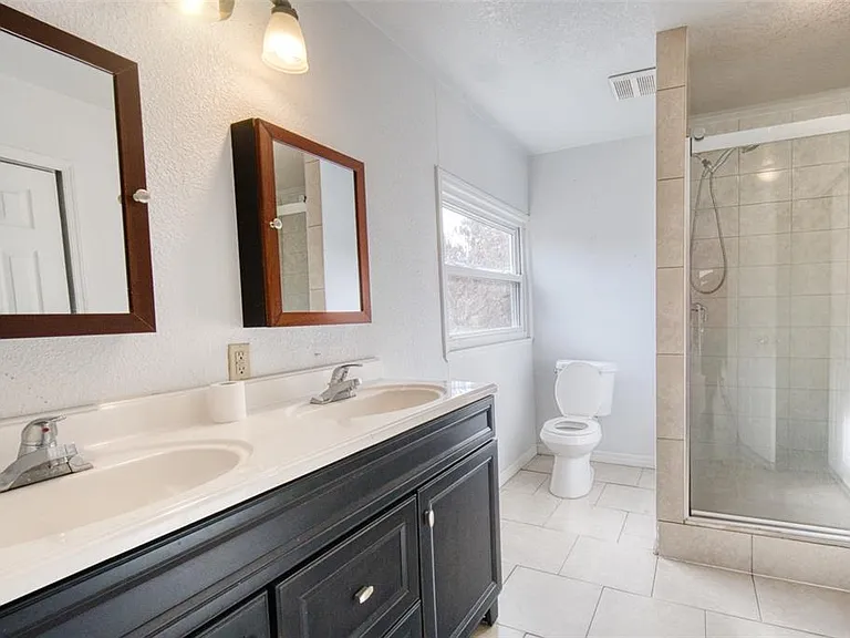 2317 Harris St — Photo 20