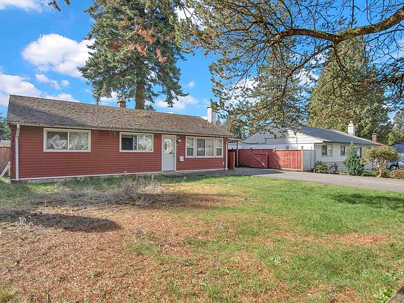 3rd image of 10125 Helen Dr