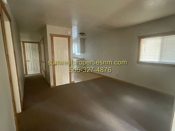3rd image of 312 N Rio Grande Ave