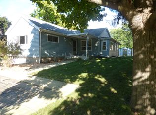 7655 Plainview Ave, Burlington, WI 53105