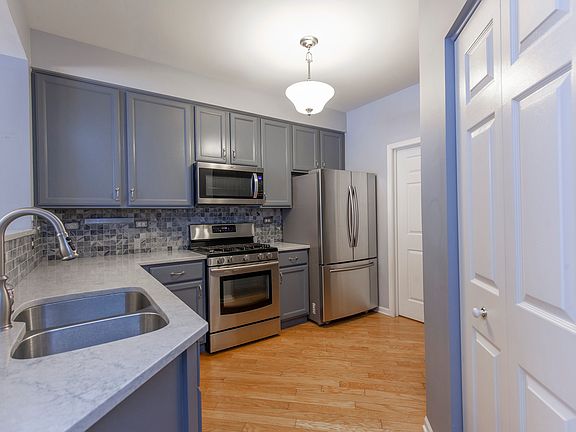 5th image of 3032 Kentshire Cir #3032