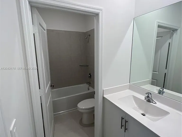 11945 SW 240th St — Photo 13