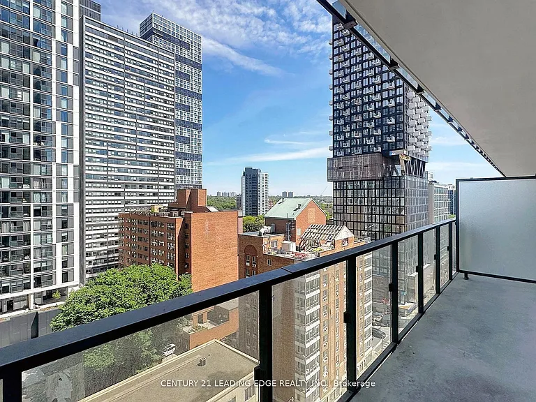 47 Mutual St #1203 — Photo 16