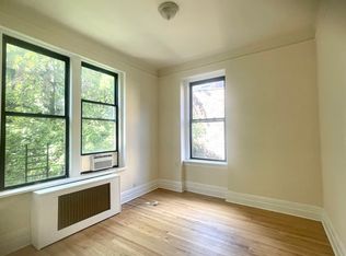 210 W 16th St #G4, New York, NY 10011