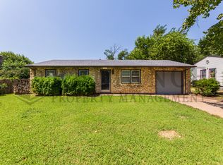 6505 N Randall Dr, Wichita, KS 67219
