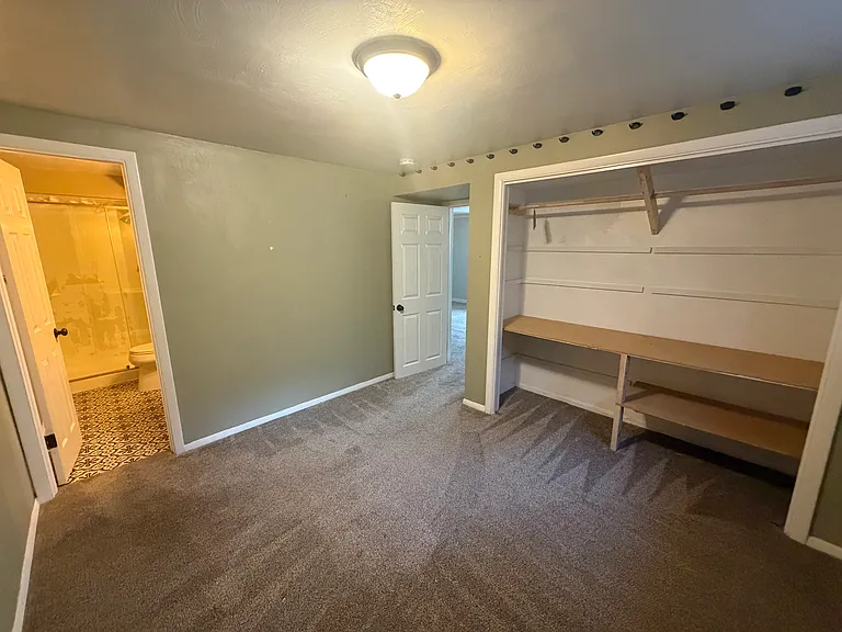 3819 S Midsummer Ln — Photo 14
