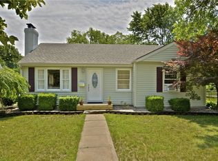 1901 W 71st St, Prairie Village, KS 66208