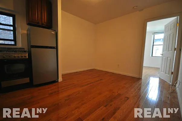 Rented by REAL New York | media 5