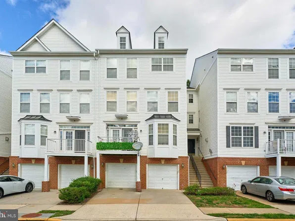 13538 Davinci Ln #49, Oak Hill, VA 20171