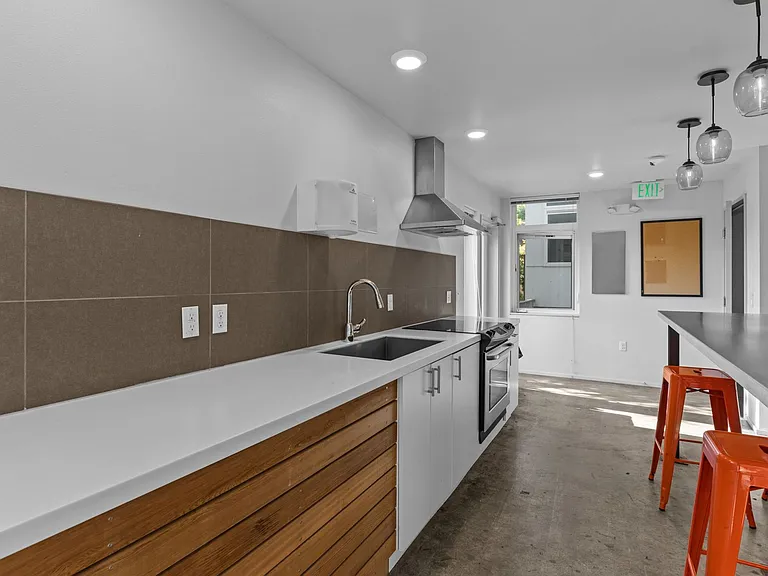 Discover Horizon Phinney! — Photo 3