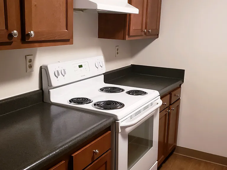 South Village II (62 Years or Older, Income Limits Restrictions Apply) — Photo 15