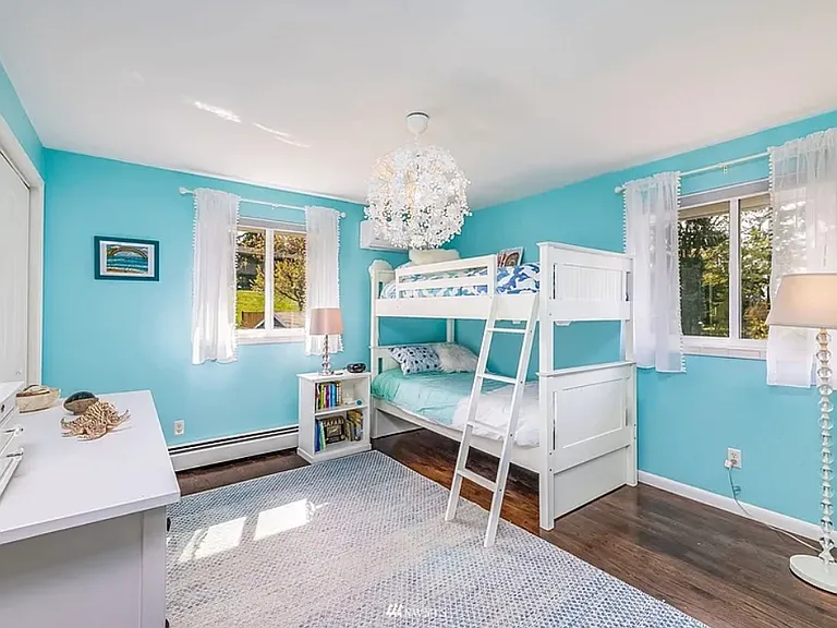 233 SW 189th Pl — Photo 14