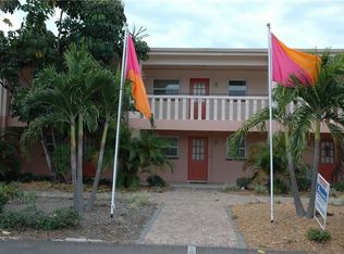 810 Tyrone Blvd N #F-1, Saint Petersburg, FL 33710