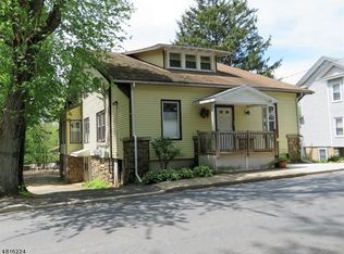 108 Main St, Hampton, NJ 08827