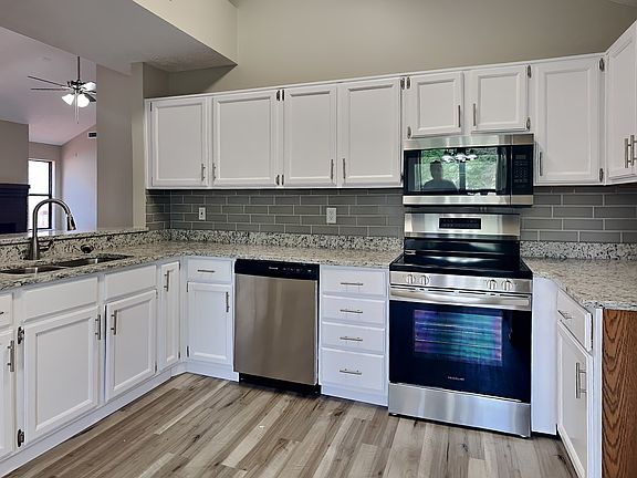 4th image of 6709 Aintree Ct